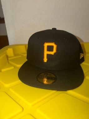 New Era Black and Yellow Pittsburgh 'P' Fitted Hat